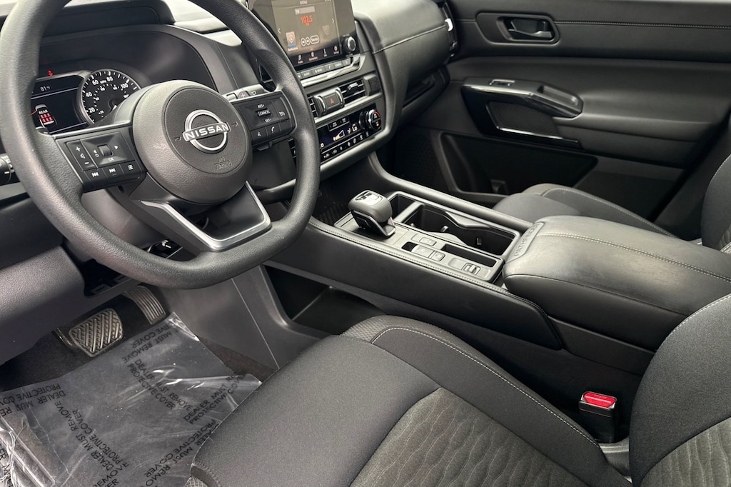 Used 2025 Nissan Pathfinder S SUV