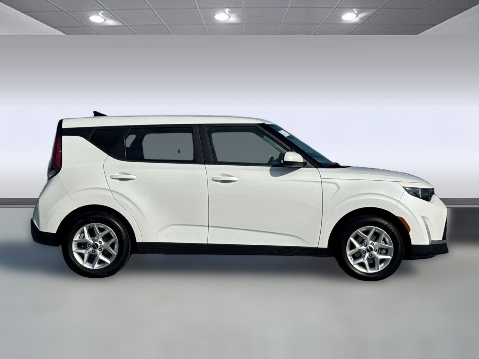 Soul LX Hatchback