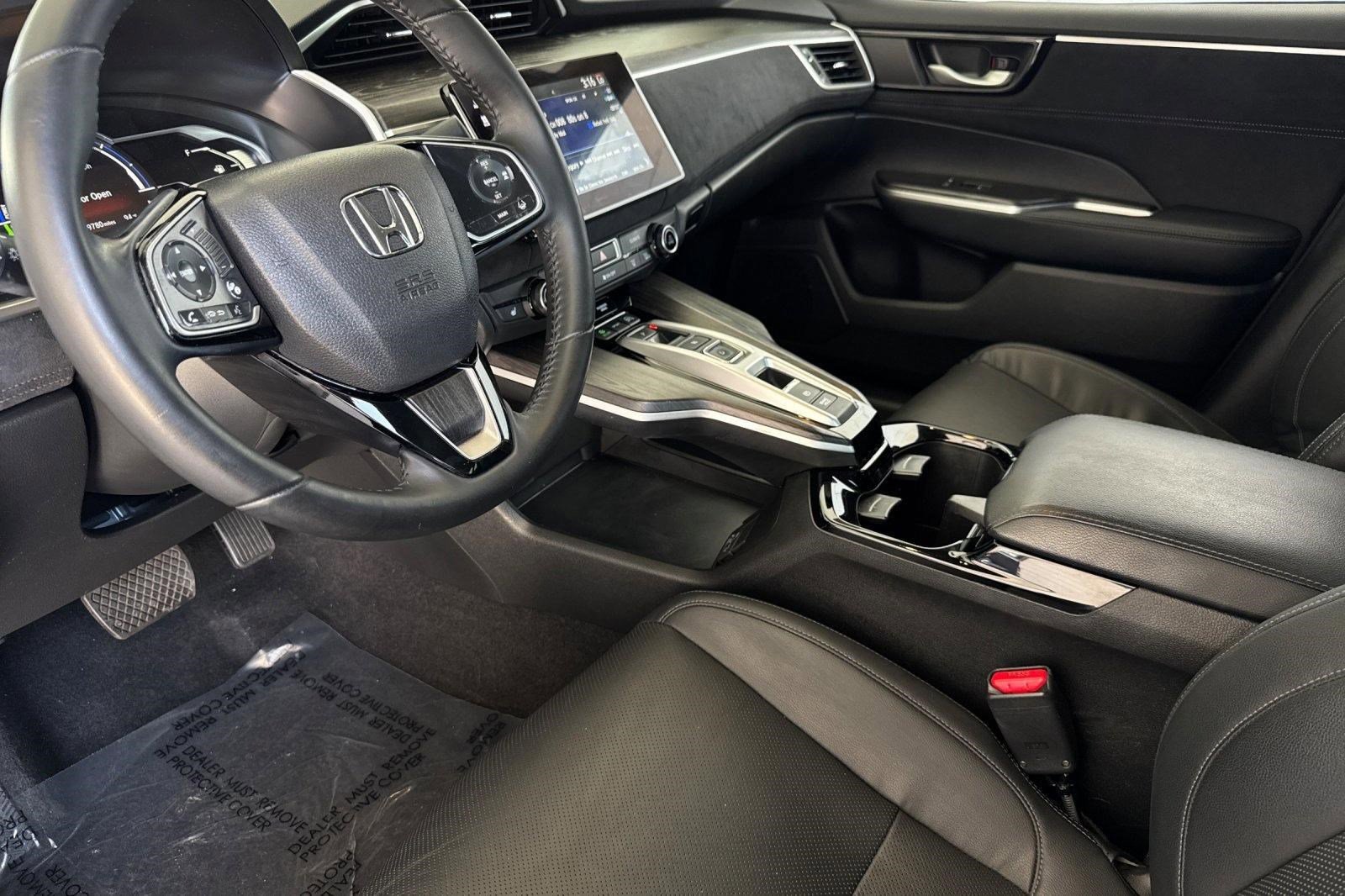 Clarity Plug-In Hybrid Touring Sedan