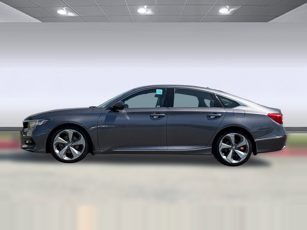 Used 2018 Honda Accord Touring 2.0T Sedan