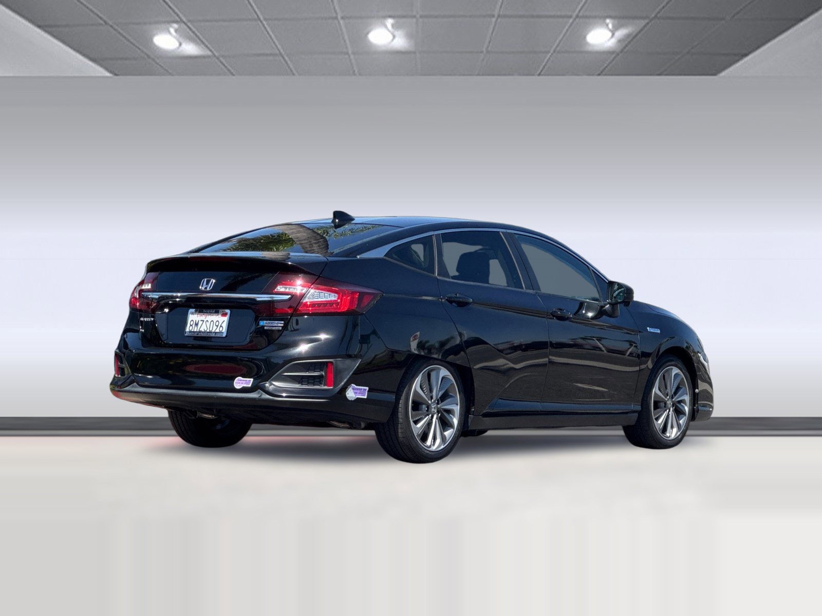 Clarity Plug-In Hybrid Touring Sedan