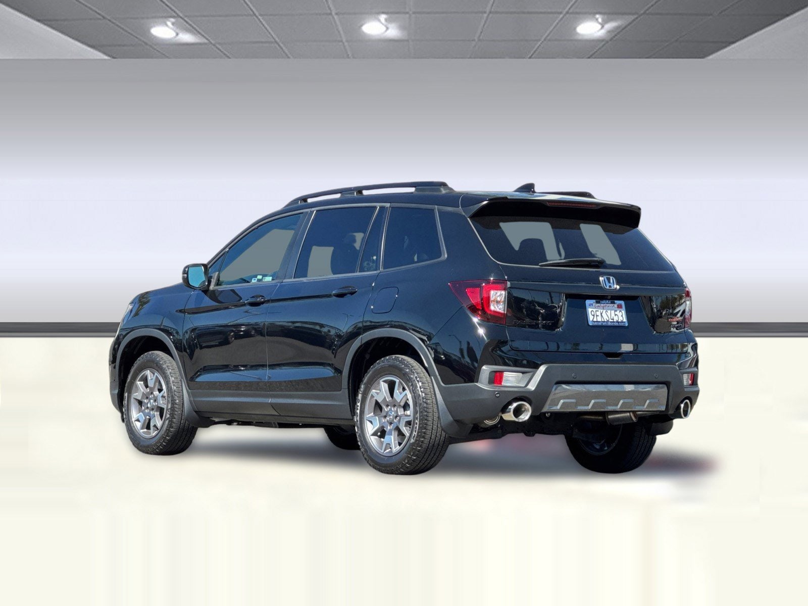 2023 Honda Passport TrailSport photo 2
