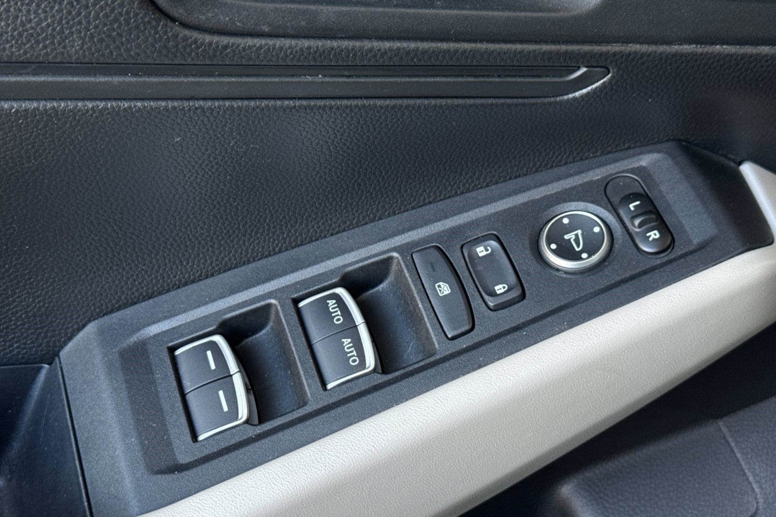 2024 Honda Accord LX - Photo 13