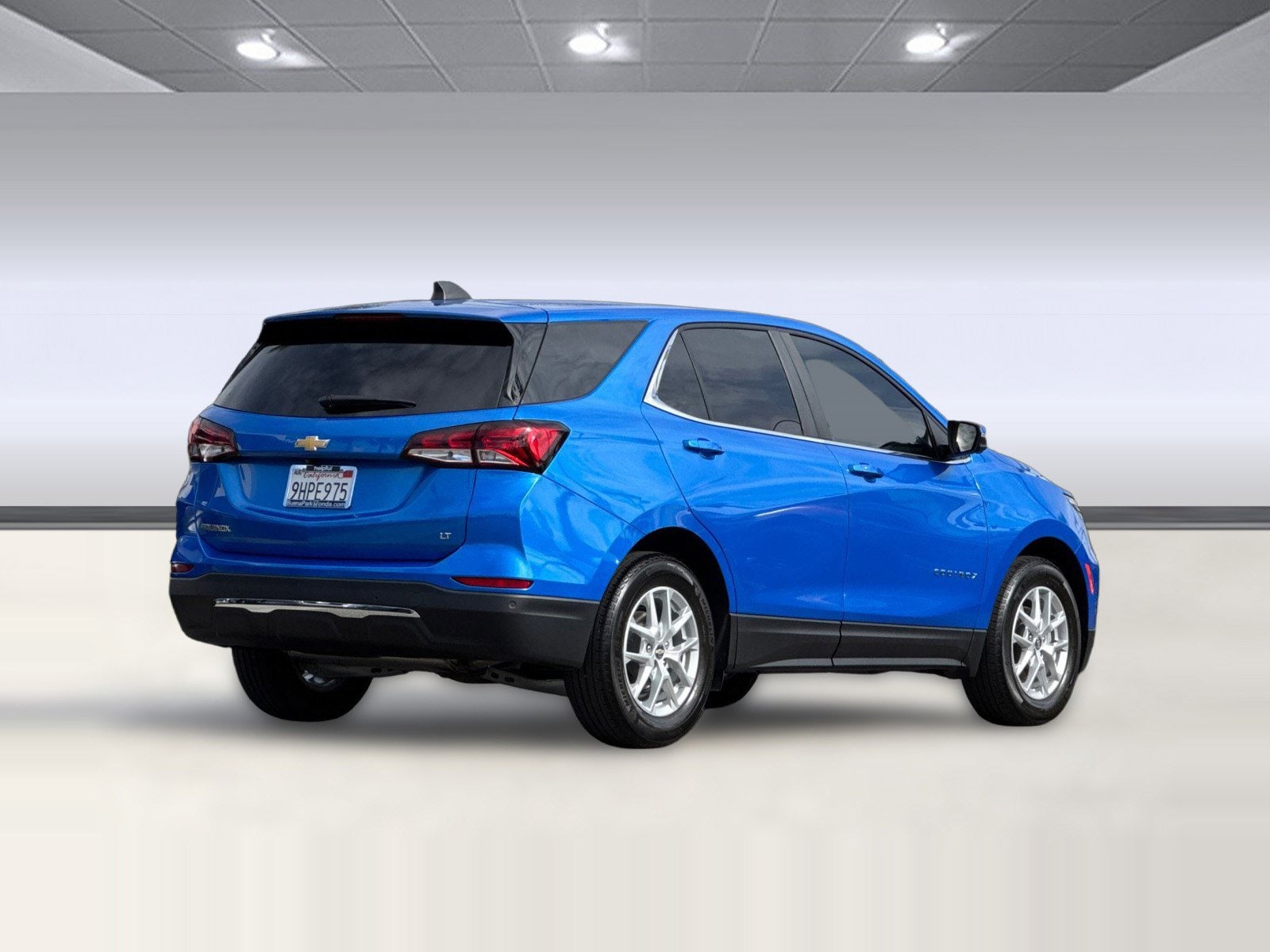 2024 Chevrolet Equinox LT photo 3