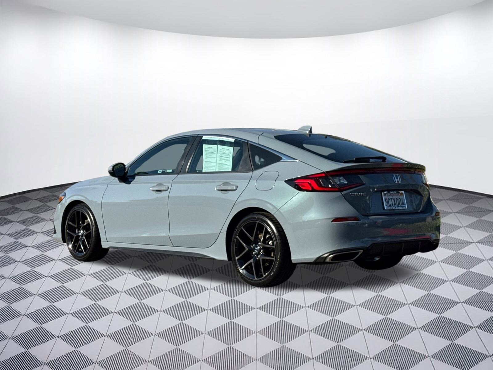 2022 Honda Civic Sport Touring Hatchback photo 3