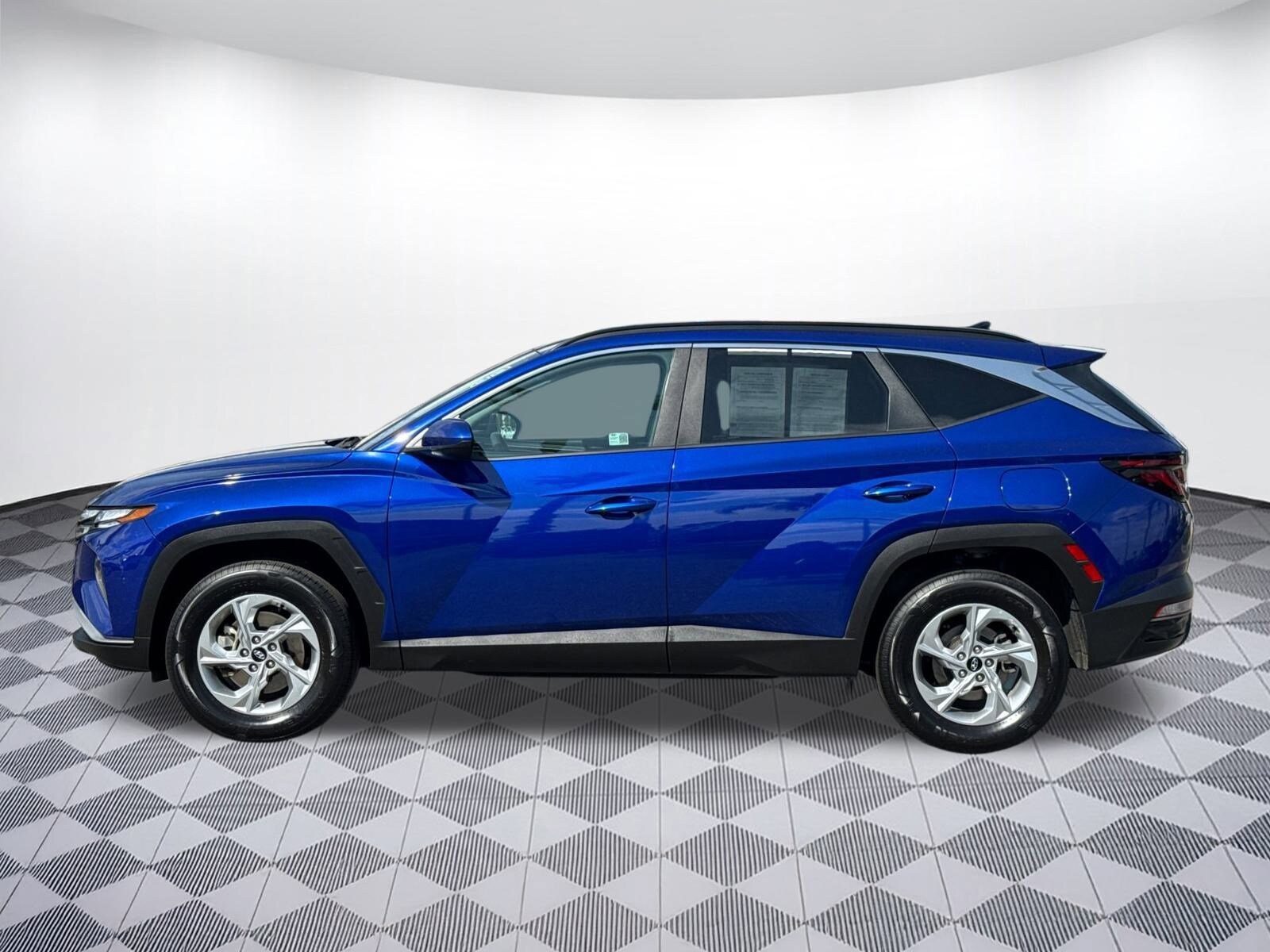 2024 Hyundai Tucson SEL photo 2
