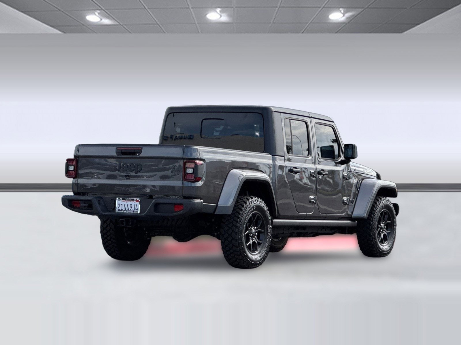 2025 Jeep Gladiator Willys photo 3