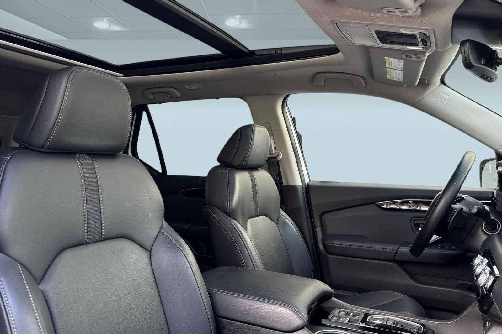 2023 Honda Pilot Touring - Photo 25