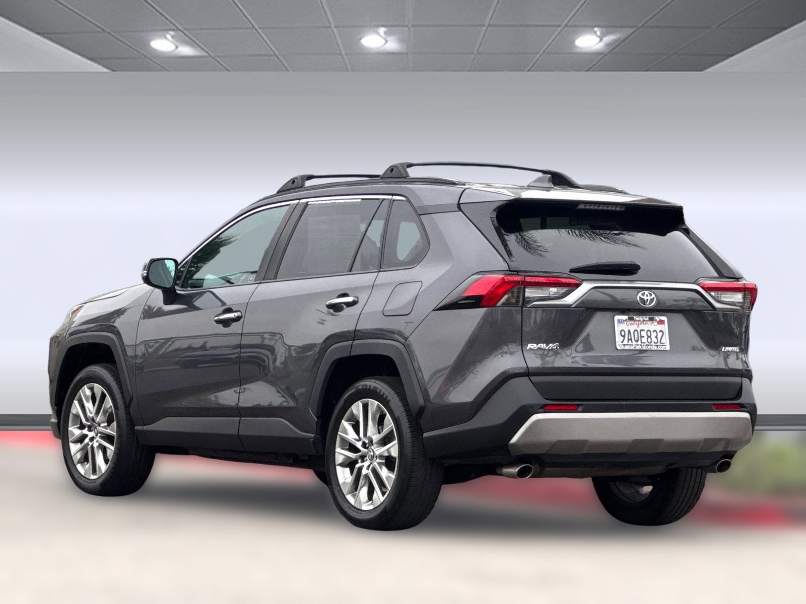 2019 Toyota RAV4 Limited photo 3