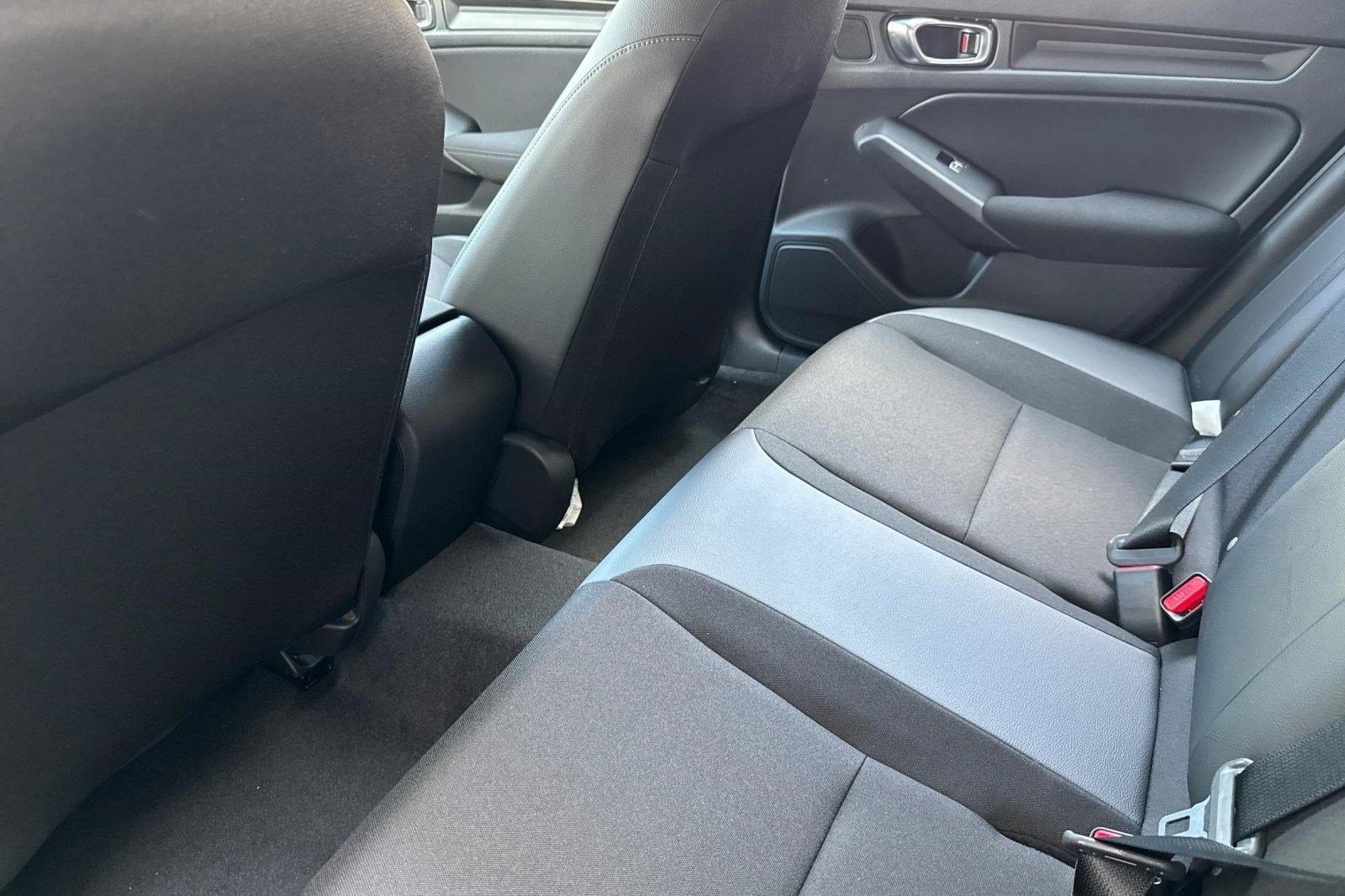 2026 Honda Civic Hatchback Sport - Photo 19