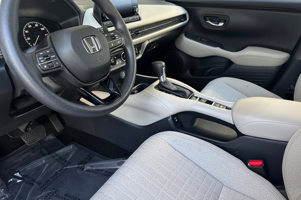 Certified 2025 Honda HR-V LX SUV