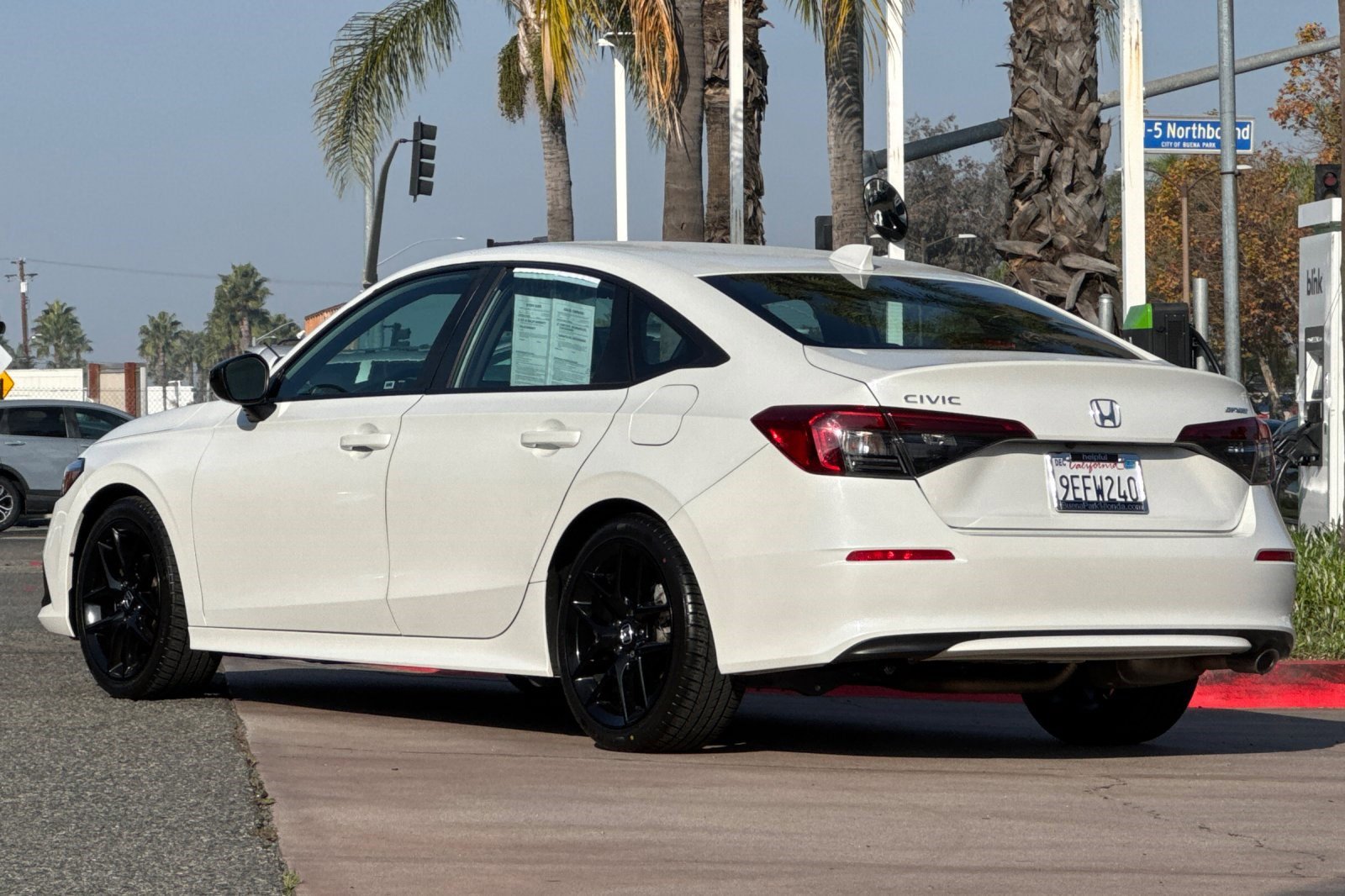 2023 Honda Civic Sport photo 2