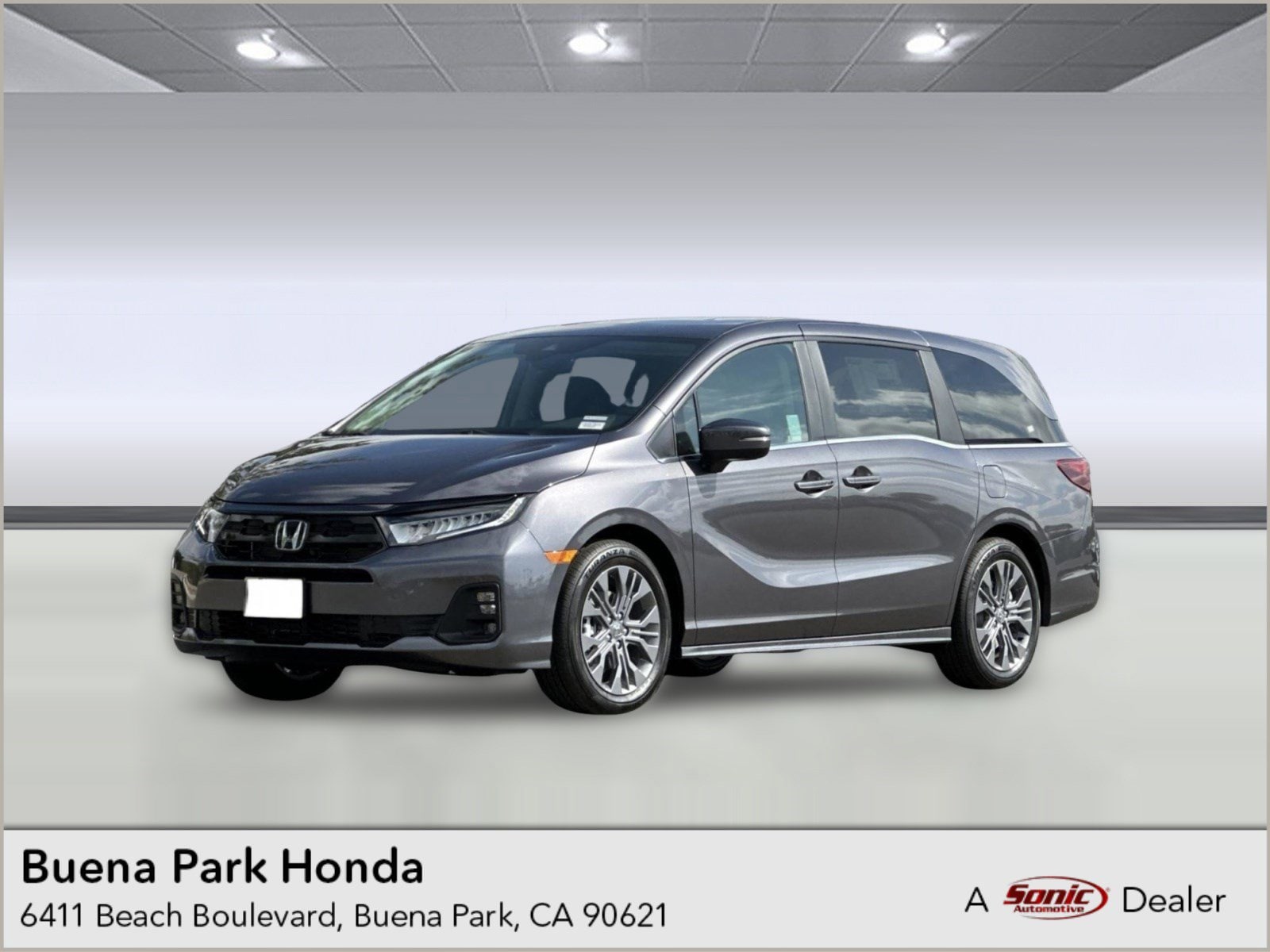 2026 Honda Odyssey Touring's photo