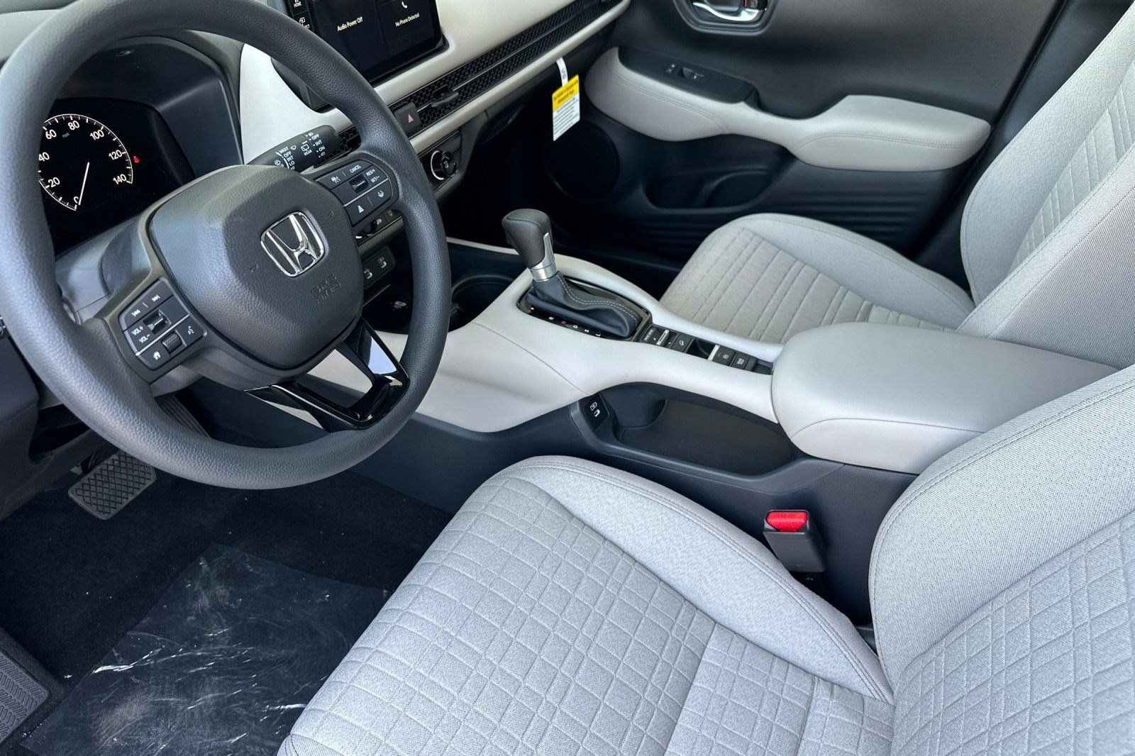 2026 Honda HR-V LX photo 3