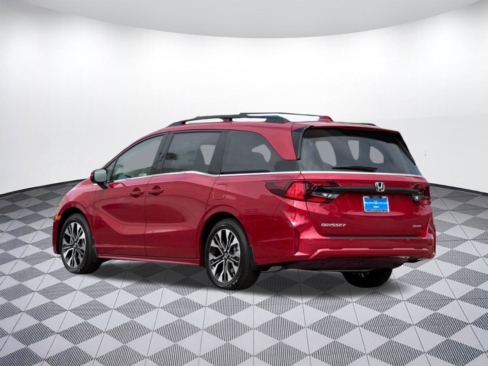 2026 Honda Odyssey Elite photo 3