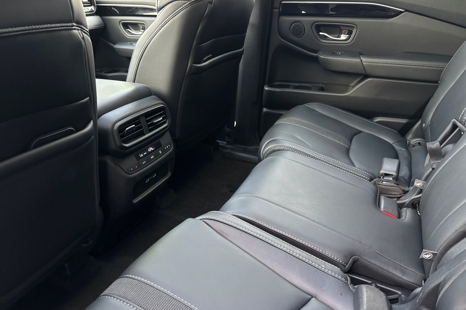 2023 Honda Pilot Touring - Photo 30