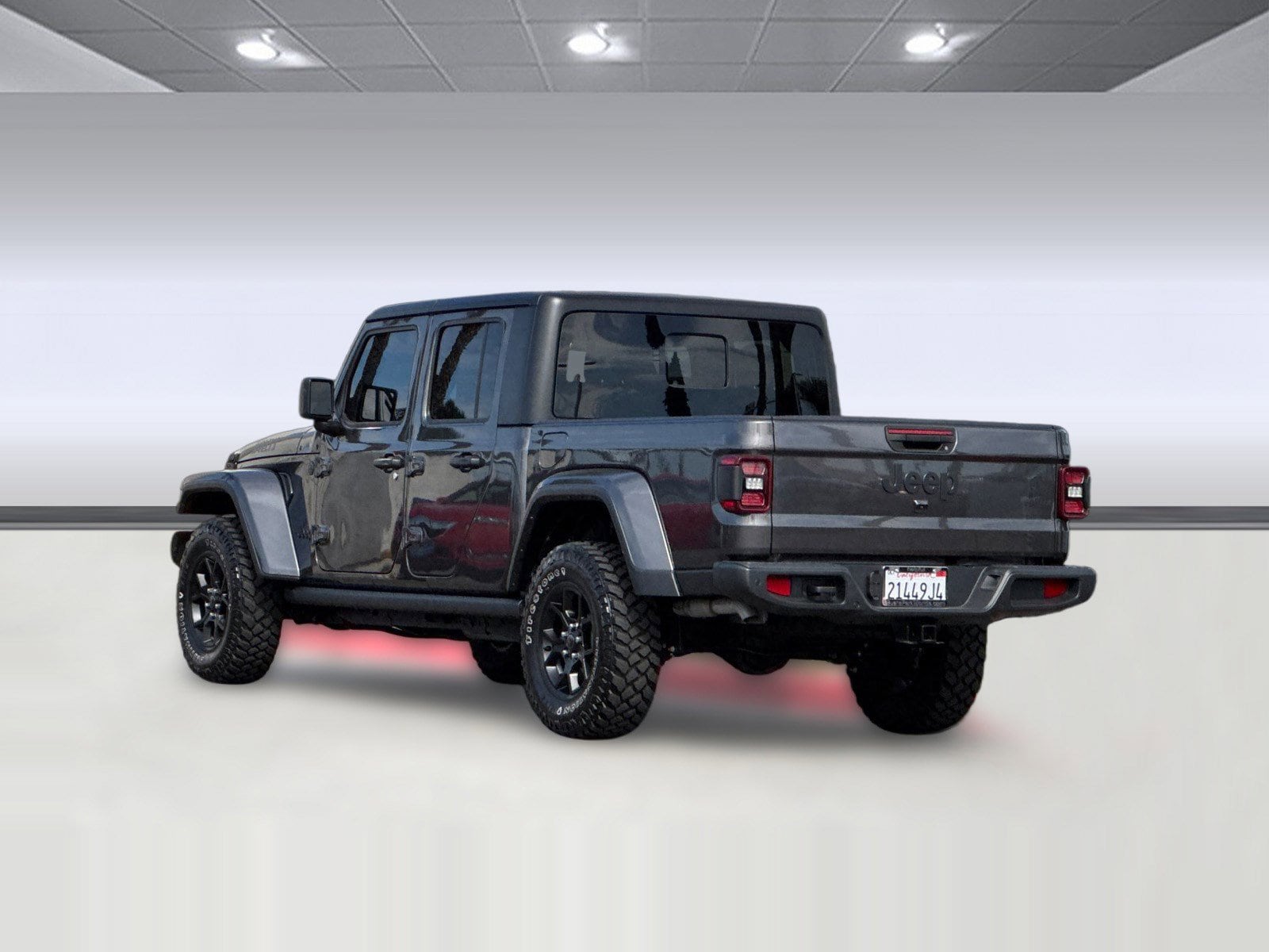 2025 Jeep Gladiator Willys photo 2
