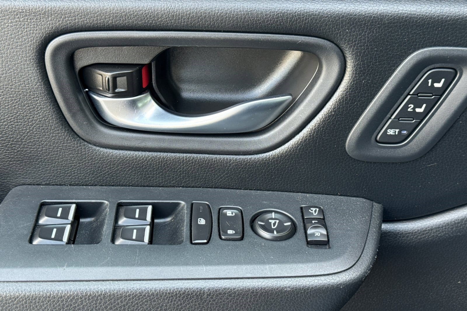 2025 Honda Pilot TrailSport - Photo 12