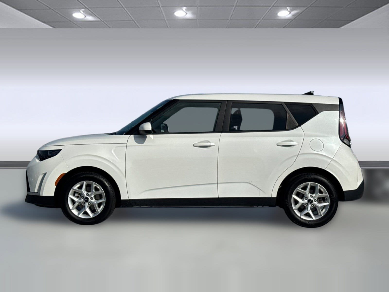 Soul LX Hatchback