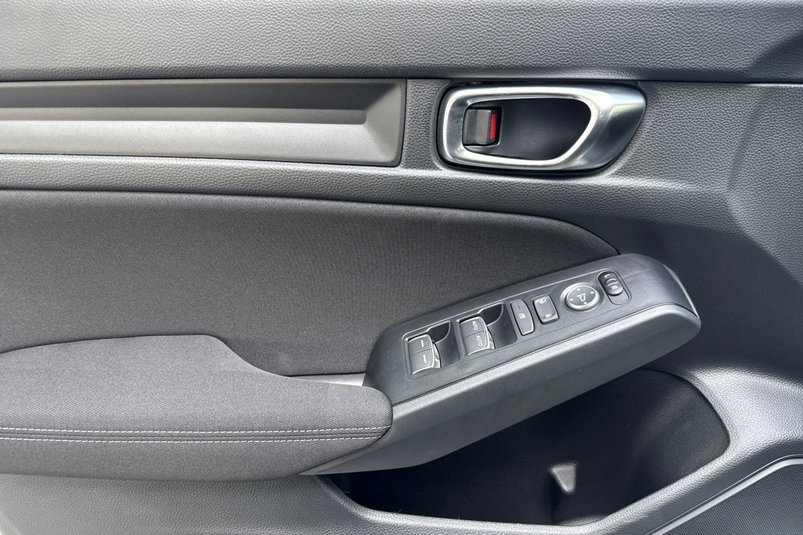 2026 Honda Civic Hatchback Sport - Photo 28