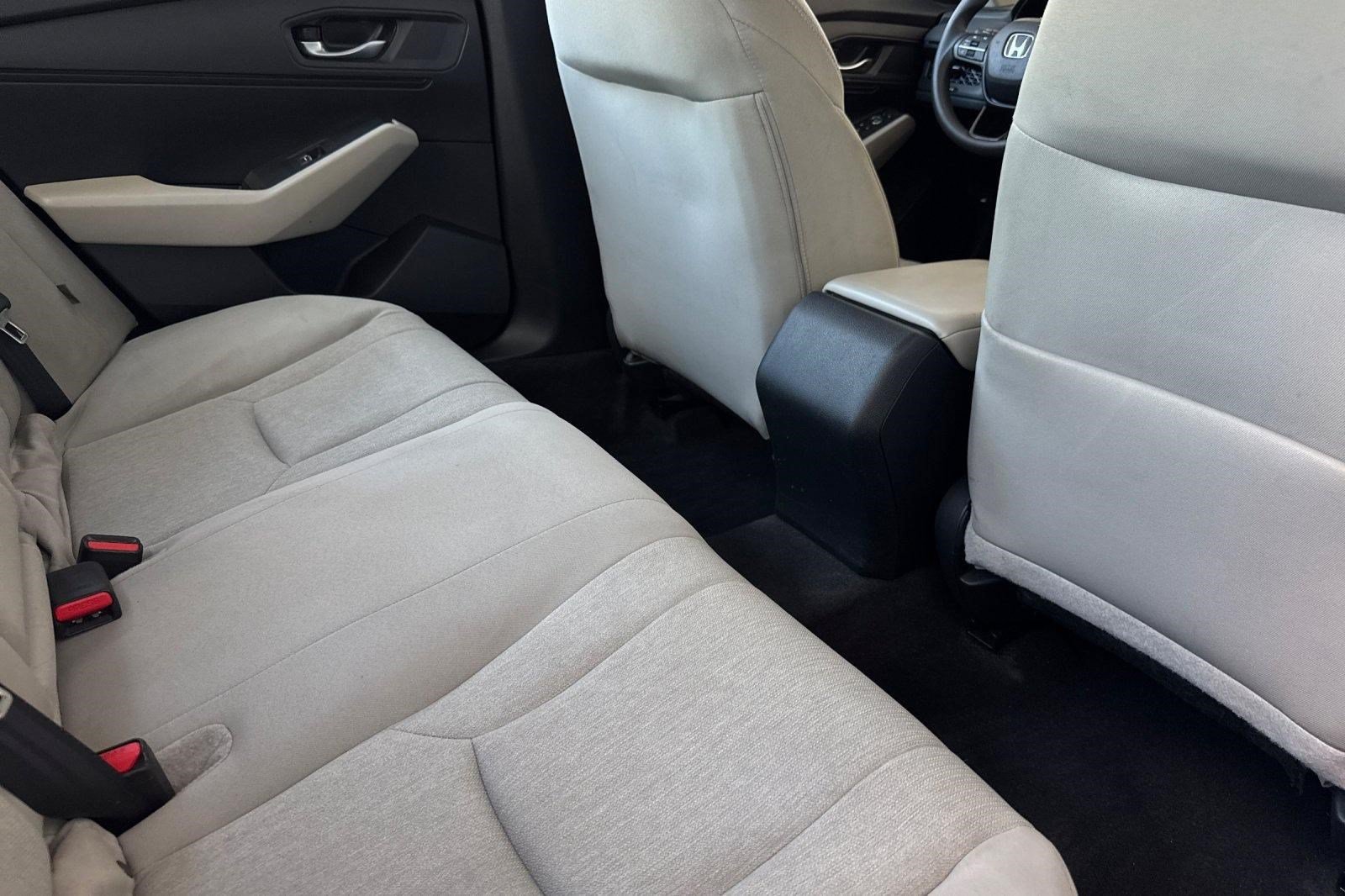 2024 Honda Accord LX - Photo 31