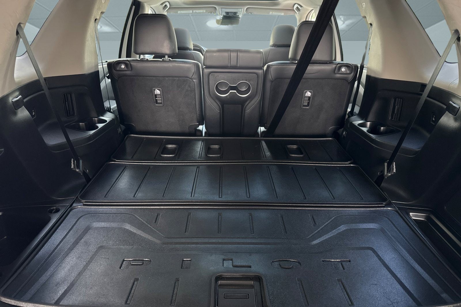 2023 Honda Pilot Touring - Photo 24