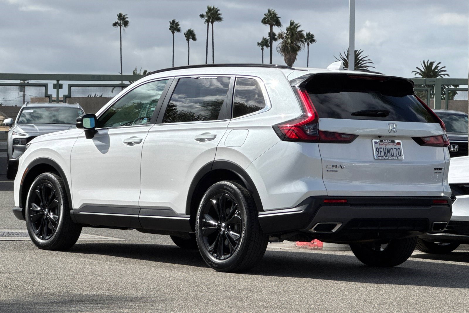 2023 Honda CR-V Hybrid Sport Touring photo 3