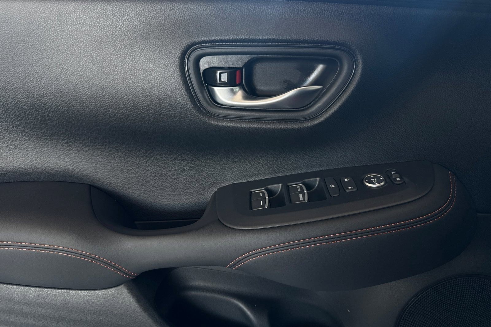 2026 Honda HR-V Sport - Photo 28