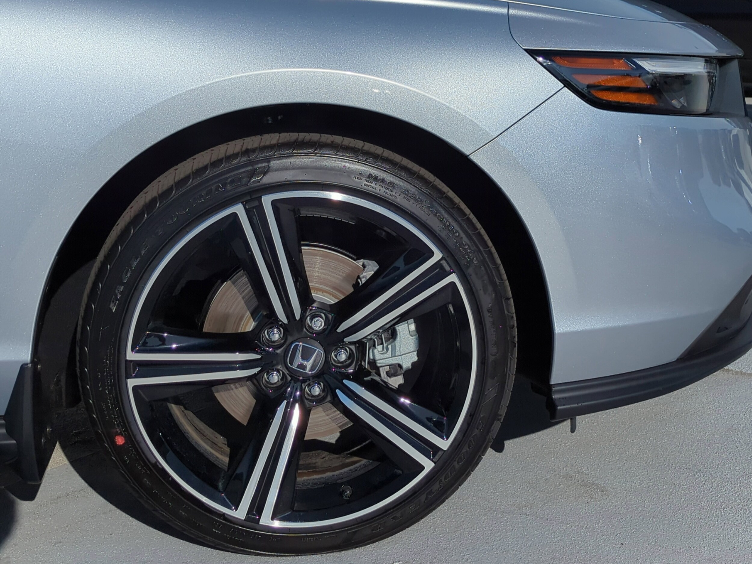 2025 Honda Accord Hybrid Sport photo 3