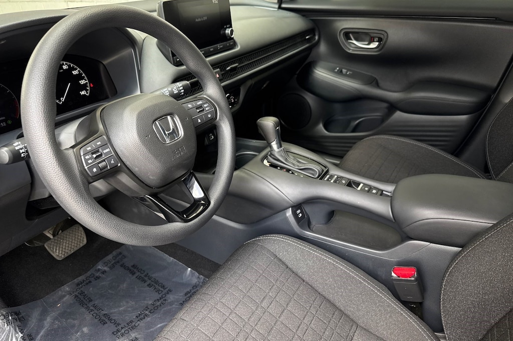 Certified 2025 Honda HR-V LX SUV