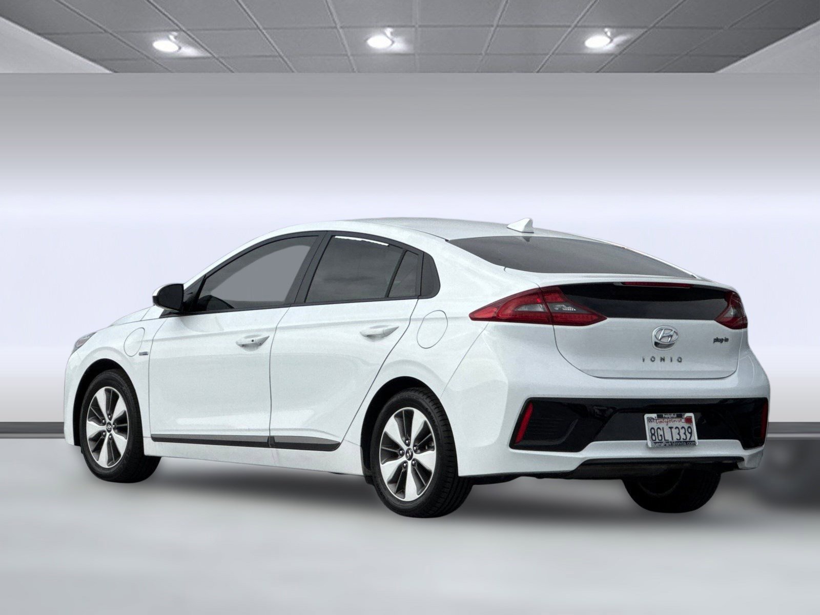 2019 Hyundai Ioniq Plug-In Hybrid photo 3