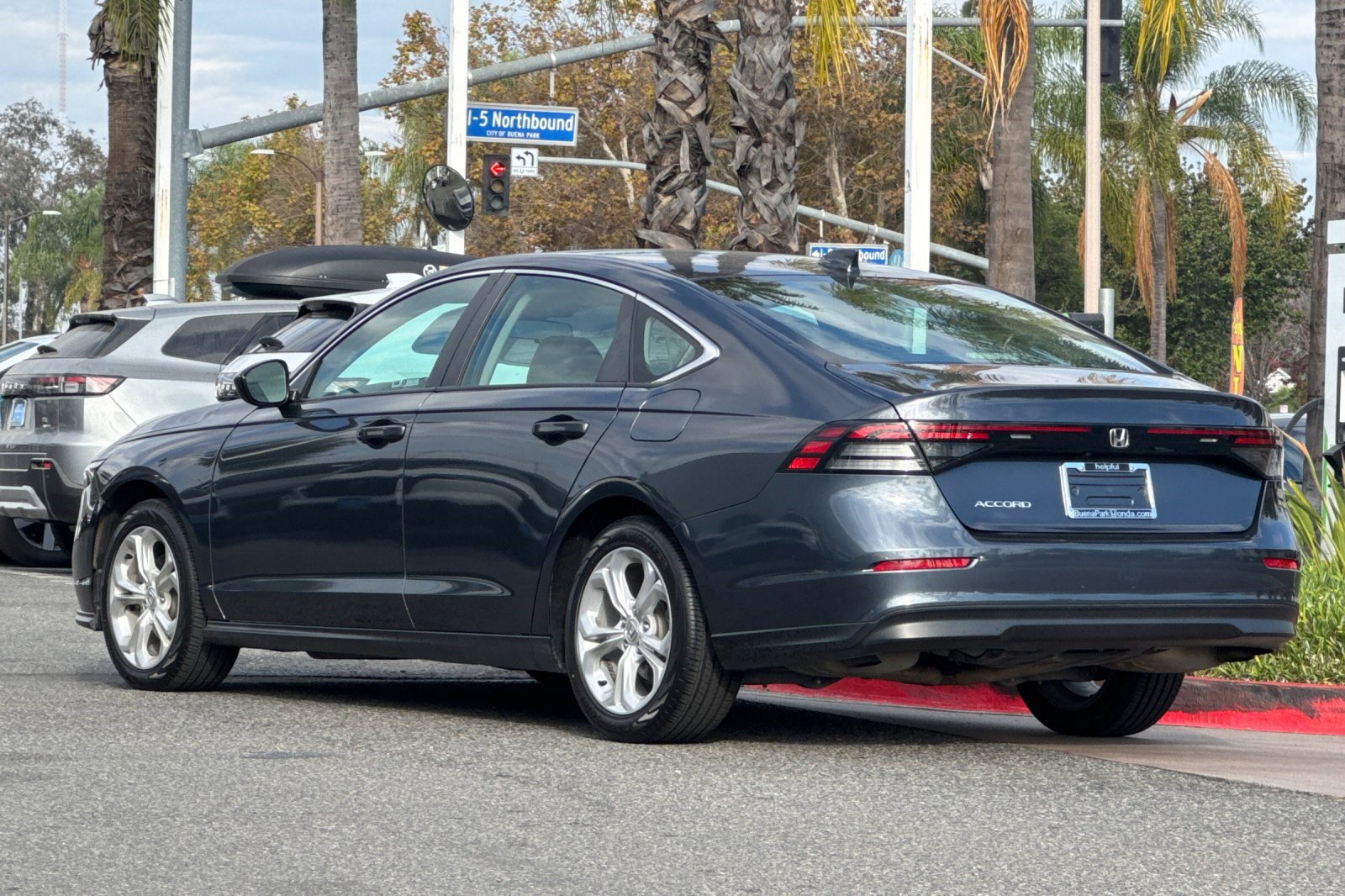 2023 Honda Accord LX photo 3