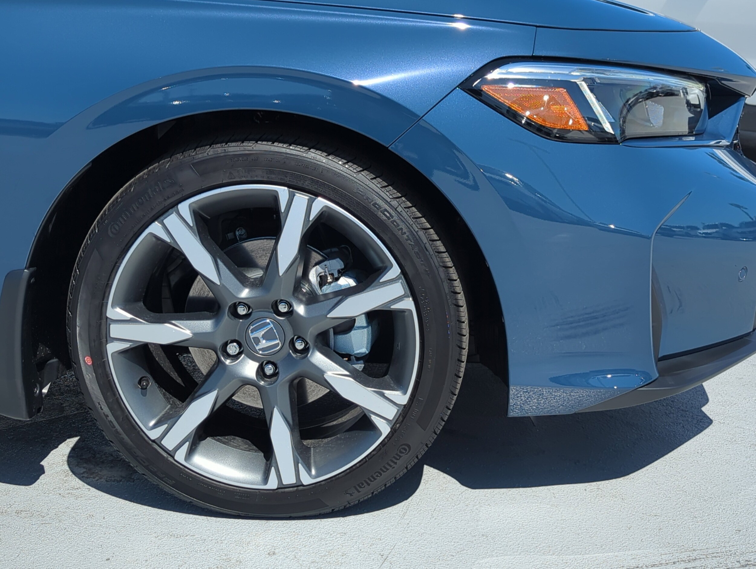 2025 Honda Civic Hybrid Sport photo 3