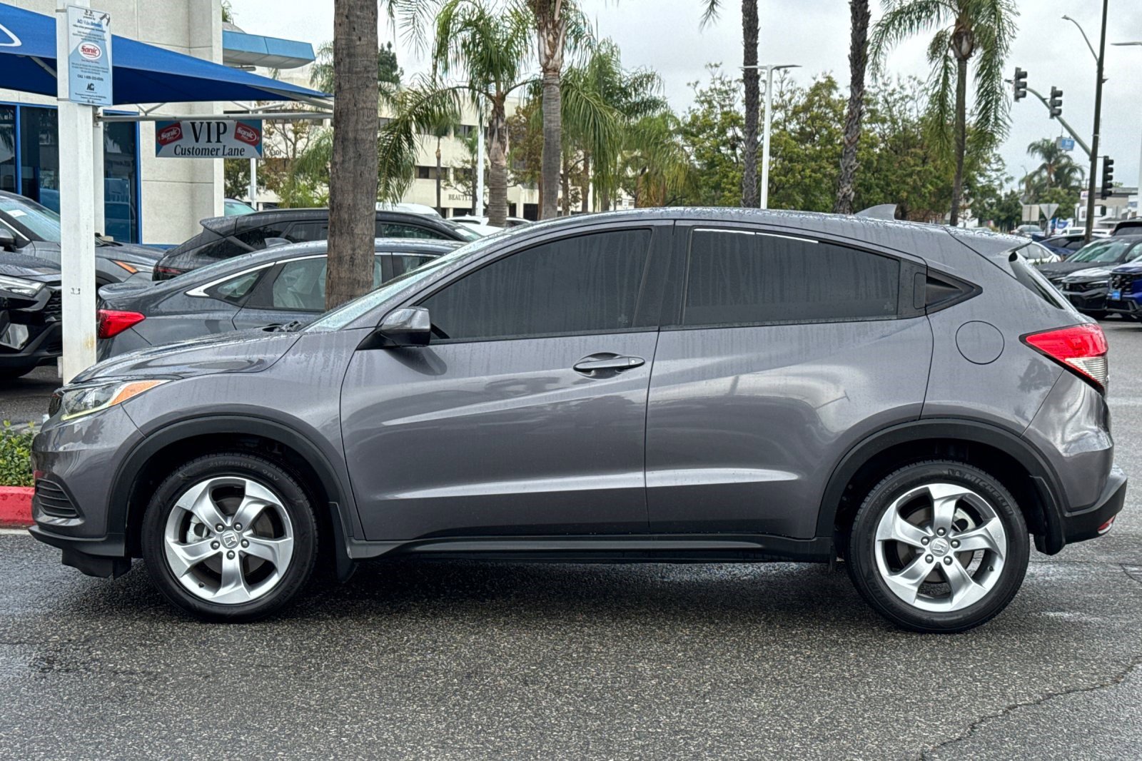 2019 Honda HR-V LX photo 2