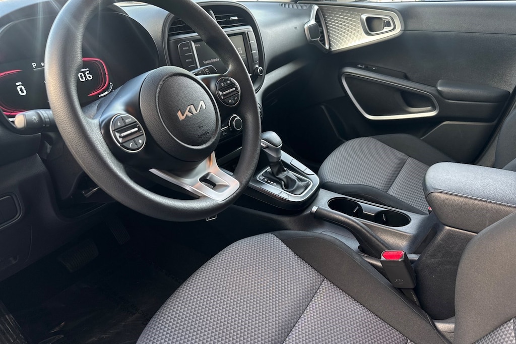 Used 2024 Kia Soul LX Hatchback