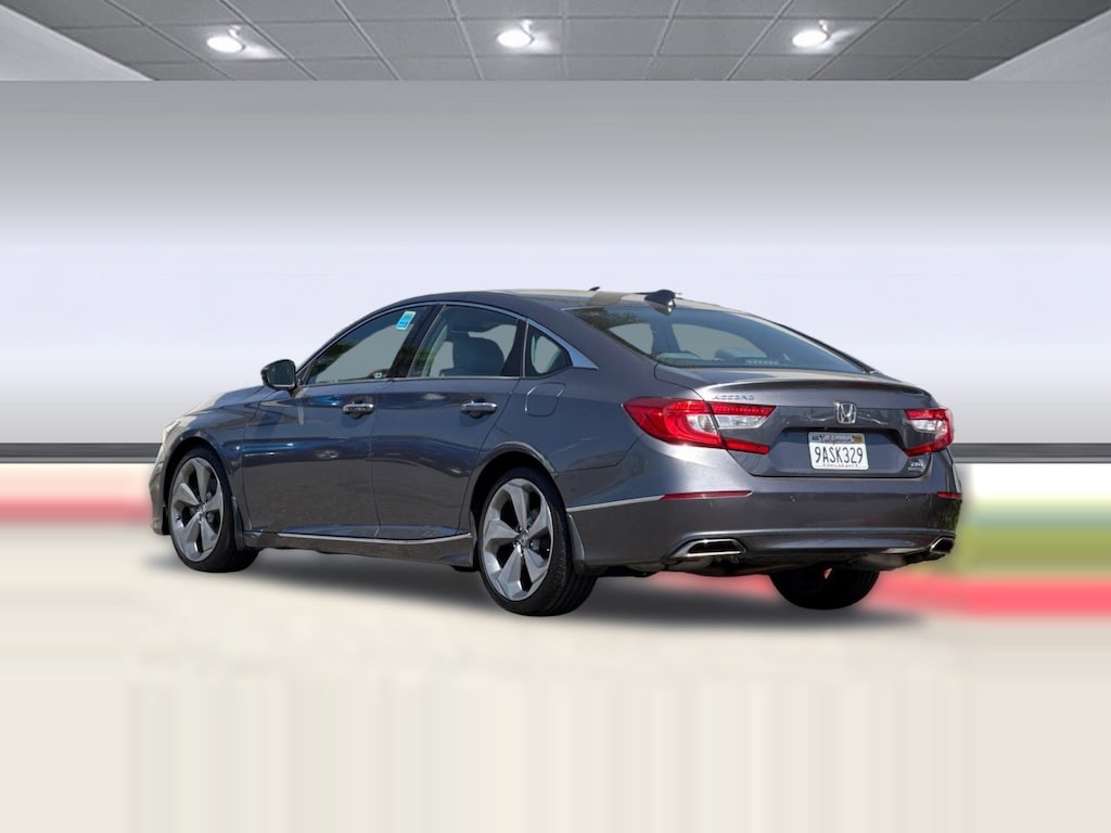 Used 2018 Honda Accord Touring 2.0T Sedan