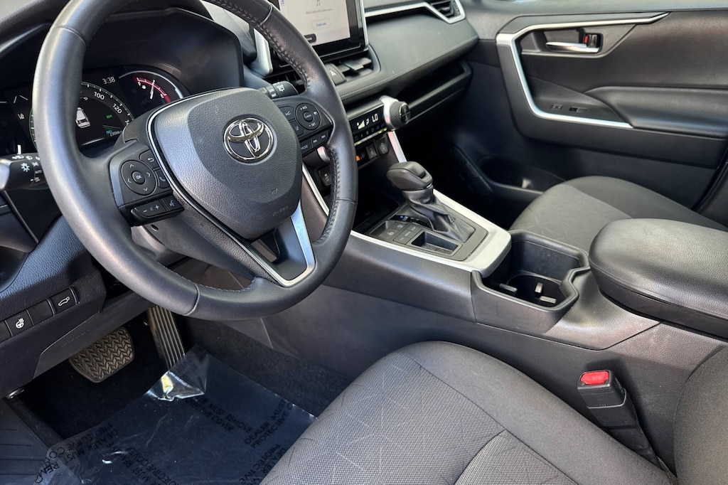 Used 2023 Toyota RAV4 XLE SUV