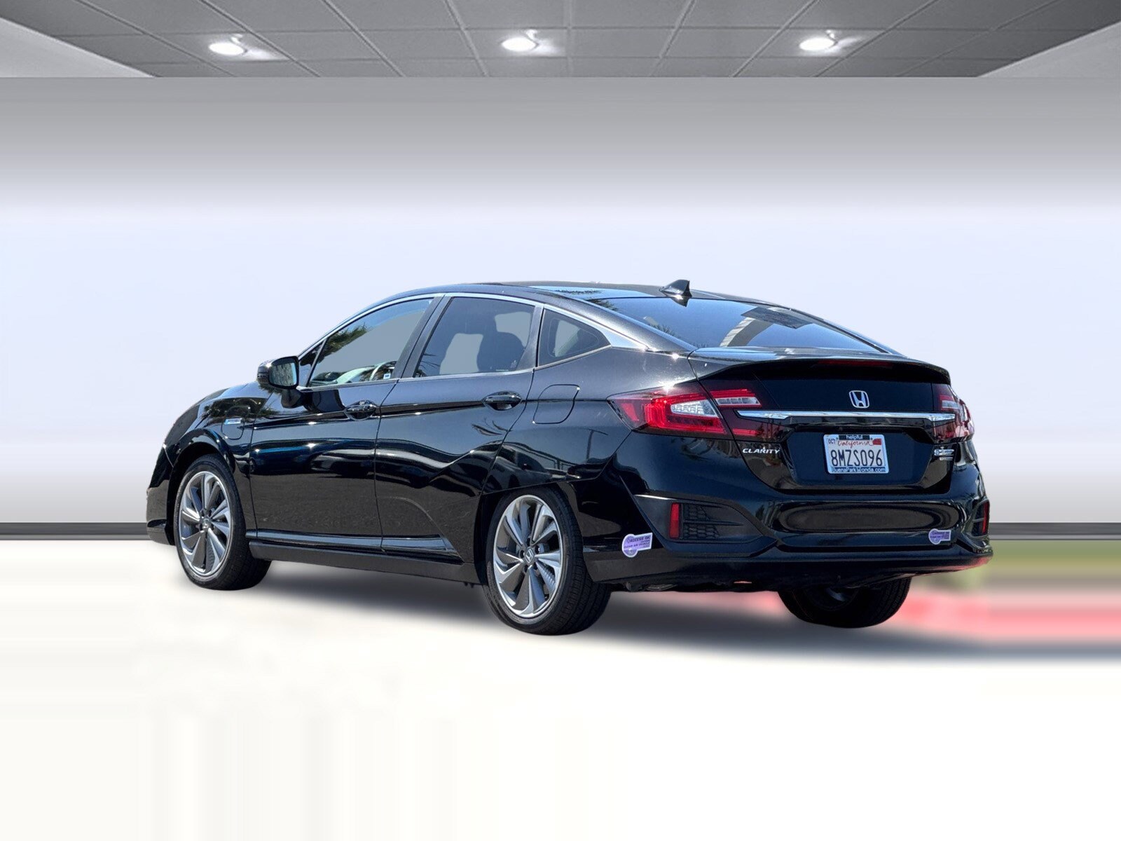 Clarity Plug-In Hybrid Touring Sedan