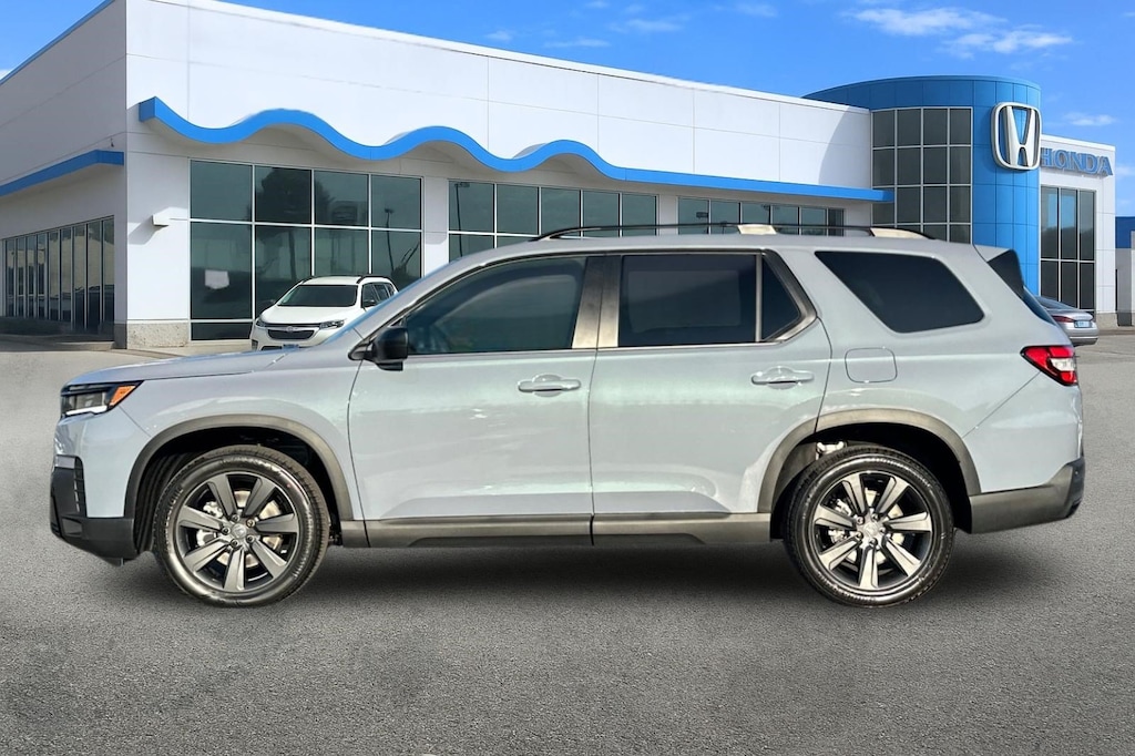 New 2026 Honda Pilot Sport SUV