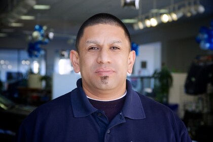 Staff member Mike Vejar from ID_63f58aa9312a