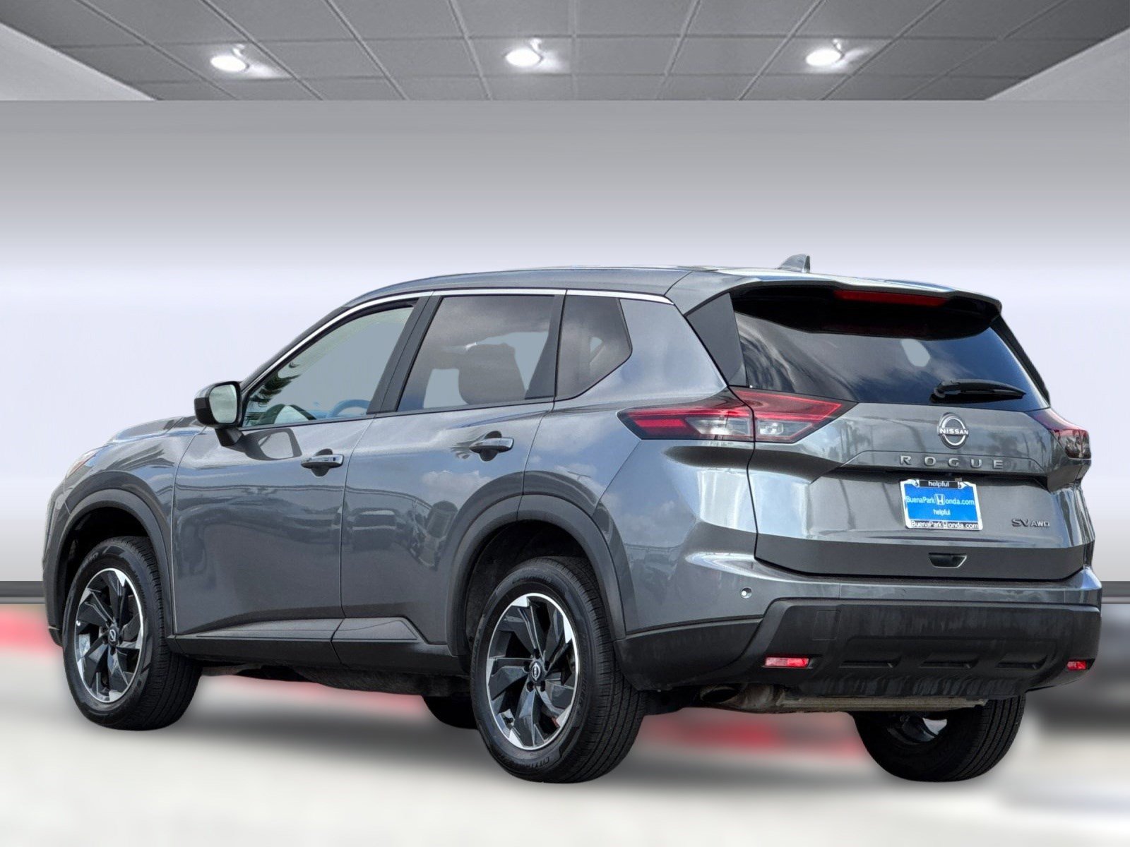 2024 Nissan Rogue SV photo 3