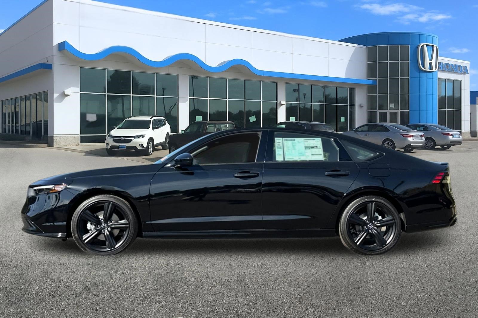 2025 Honda Accord Hybrid Sport-L photo 2