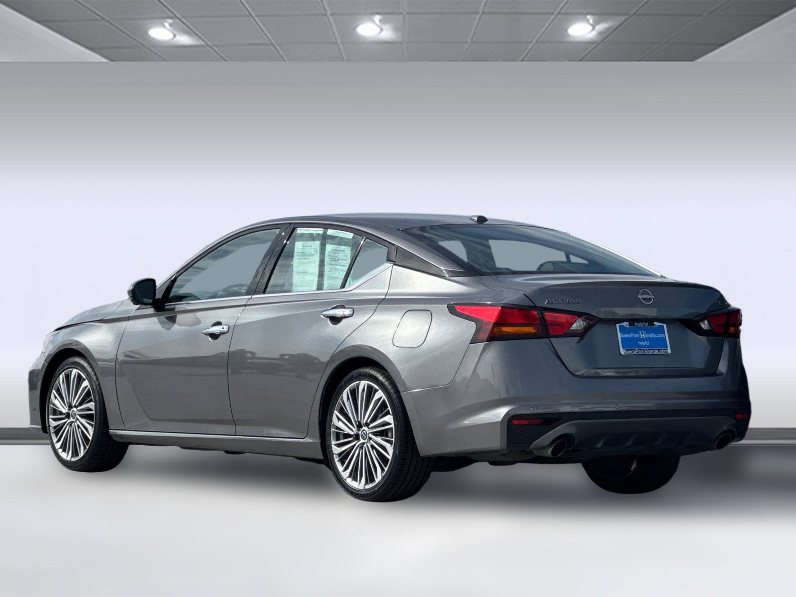 2023 Nissan Altima 2.5 SL photo 3