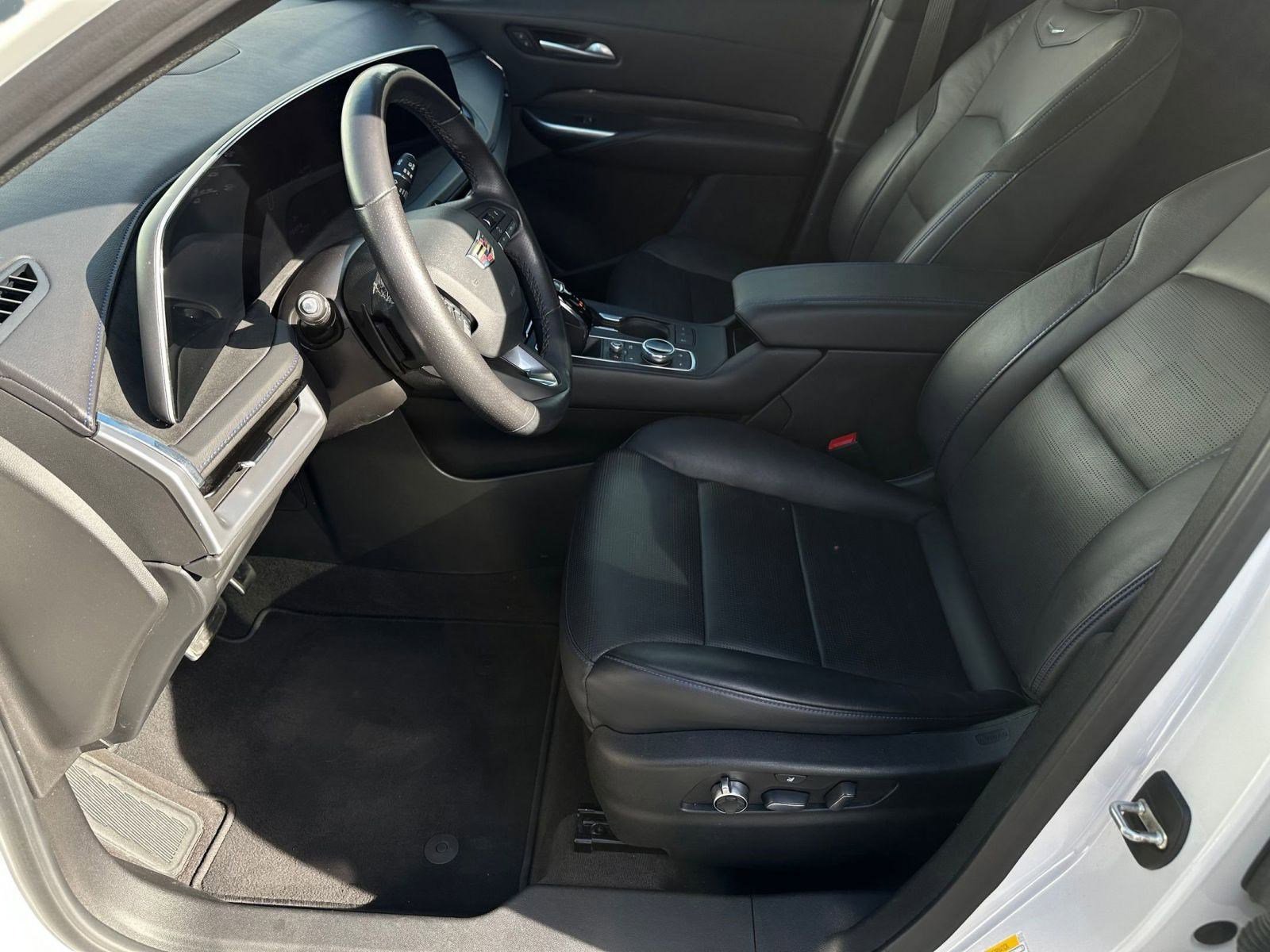 2024 Cadillac XT4 Sport photo 4