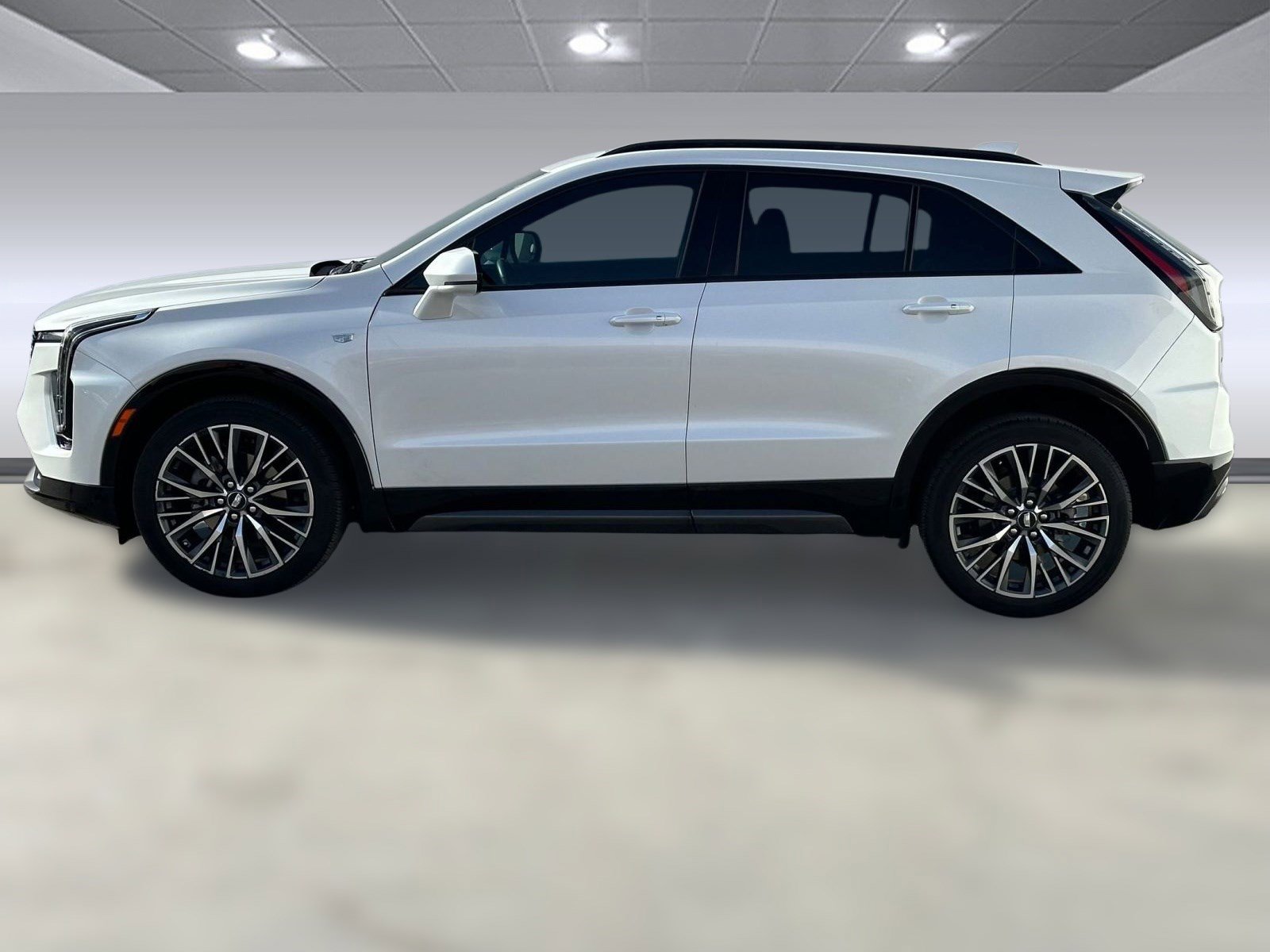 2024 Cadillac XT4 Sport photo 2