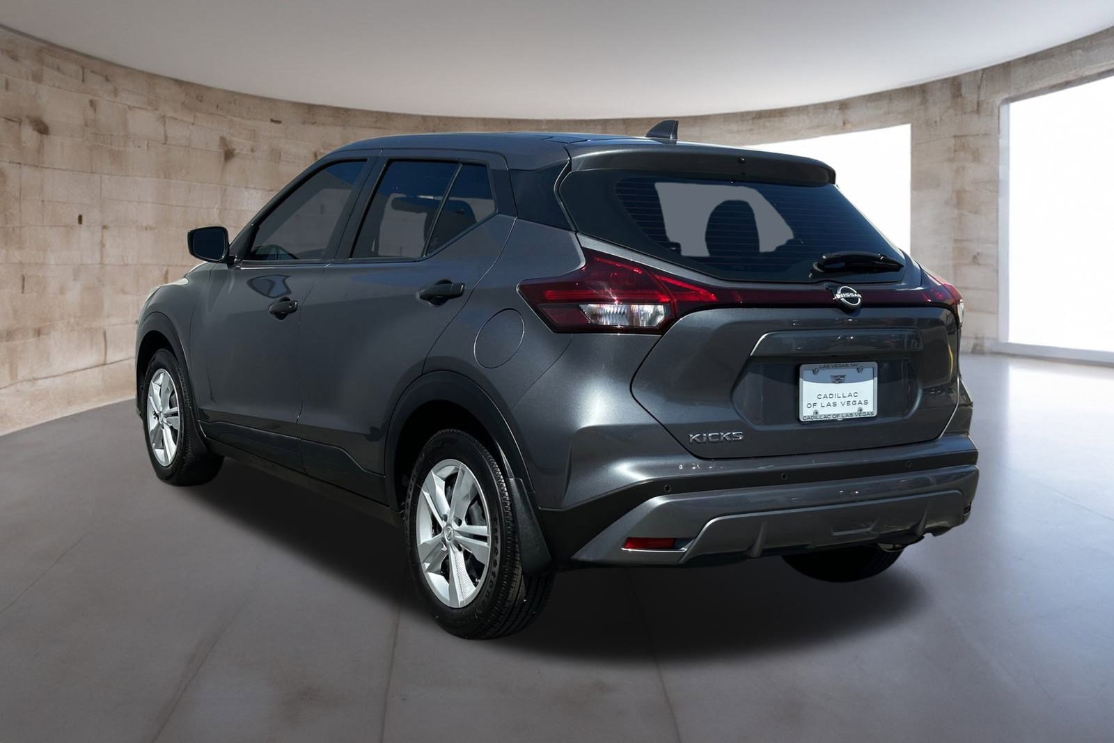 2024 Nissan Kicks S photo 3