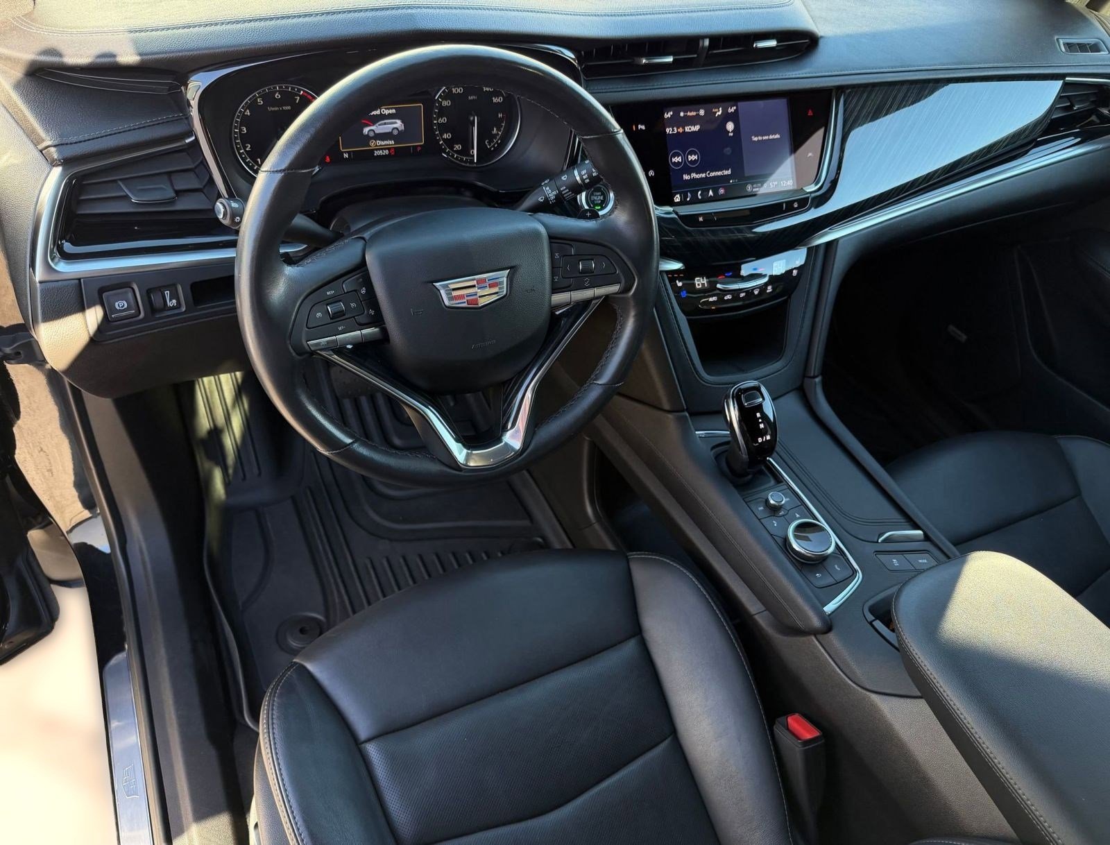 2023 Cadillac XT6 Premium Luxury photo 3