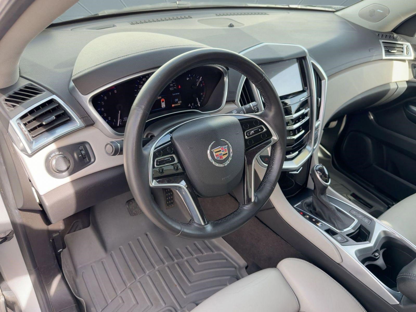 2014 CADILLAC SRX Luxury Collection photo 2