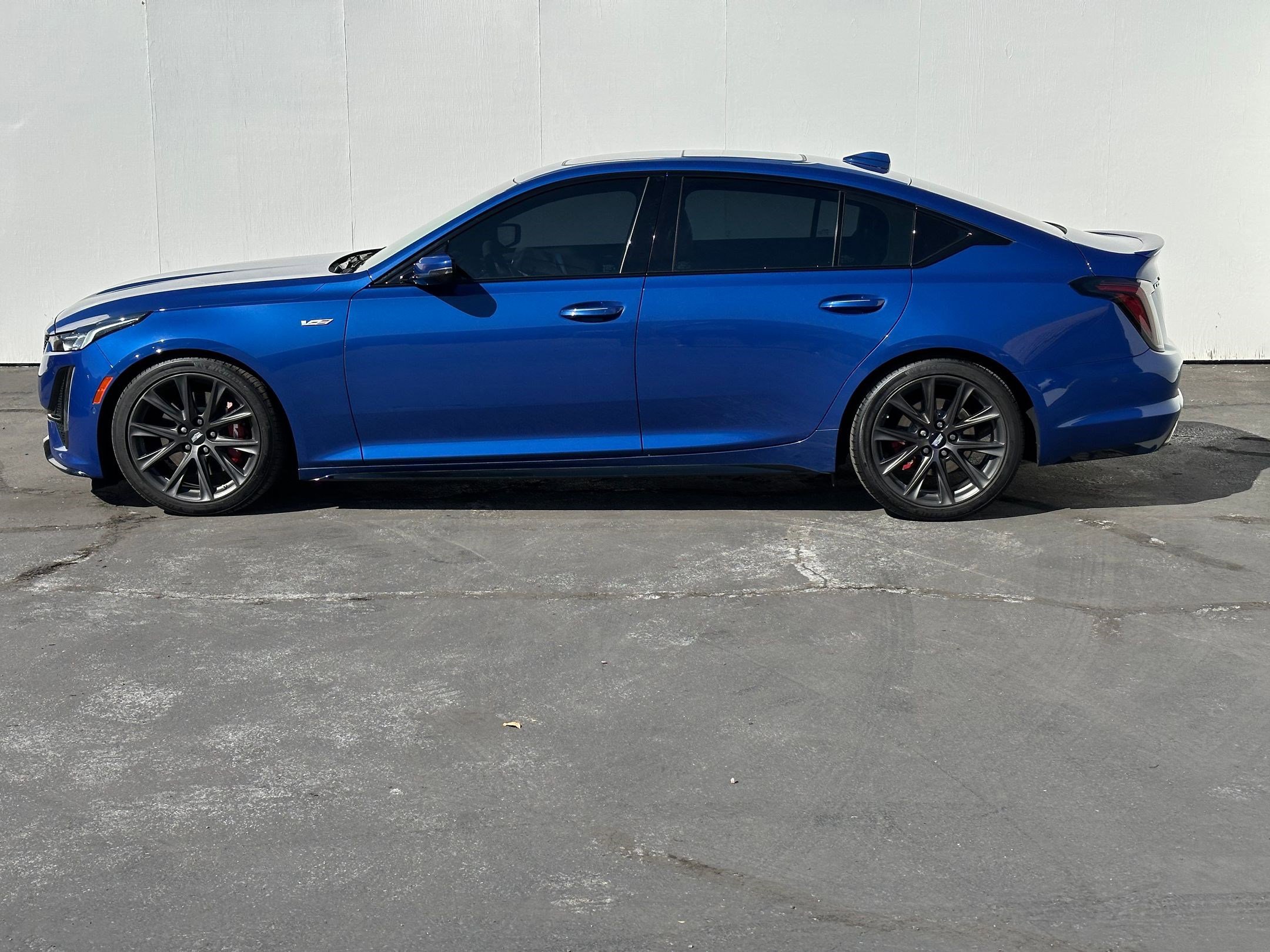 2020 Cadillac CT5 V photo 2