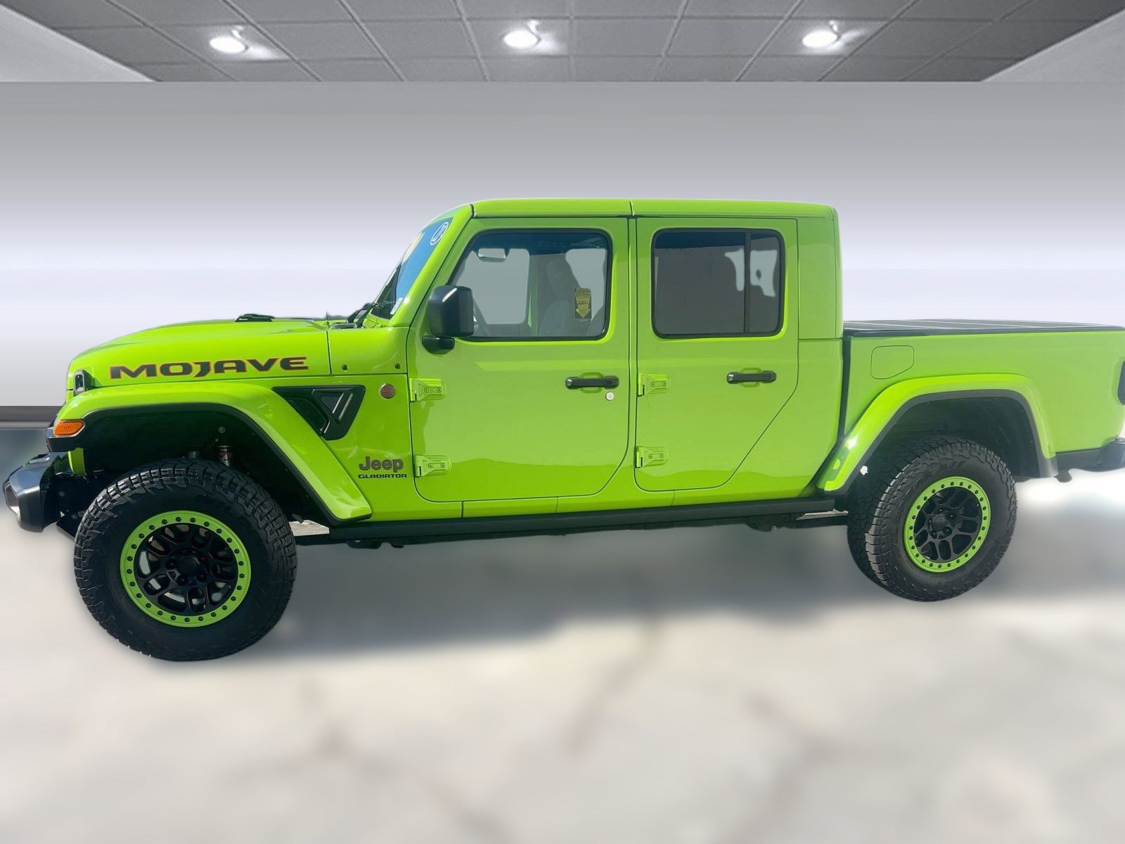 2021 Jeep Gladiator Mojave photo 2